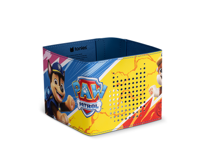 Bunte und liebevoll gestaltete Toniebox-Hülle mit kindgerechtem Material, ideal für Kinder ab 1 Jahr