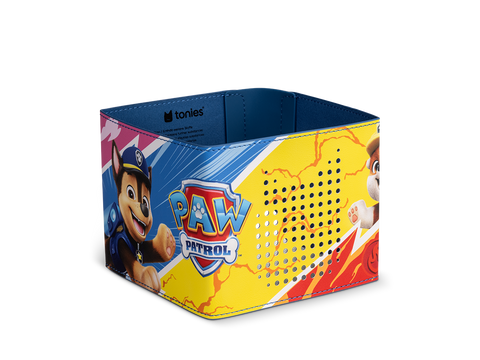 Bunte und liebevoll gestaltete Toniebox-Hülle mit kindgerechtem Material, ideal für Kinder ab 1 Jahr