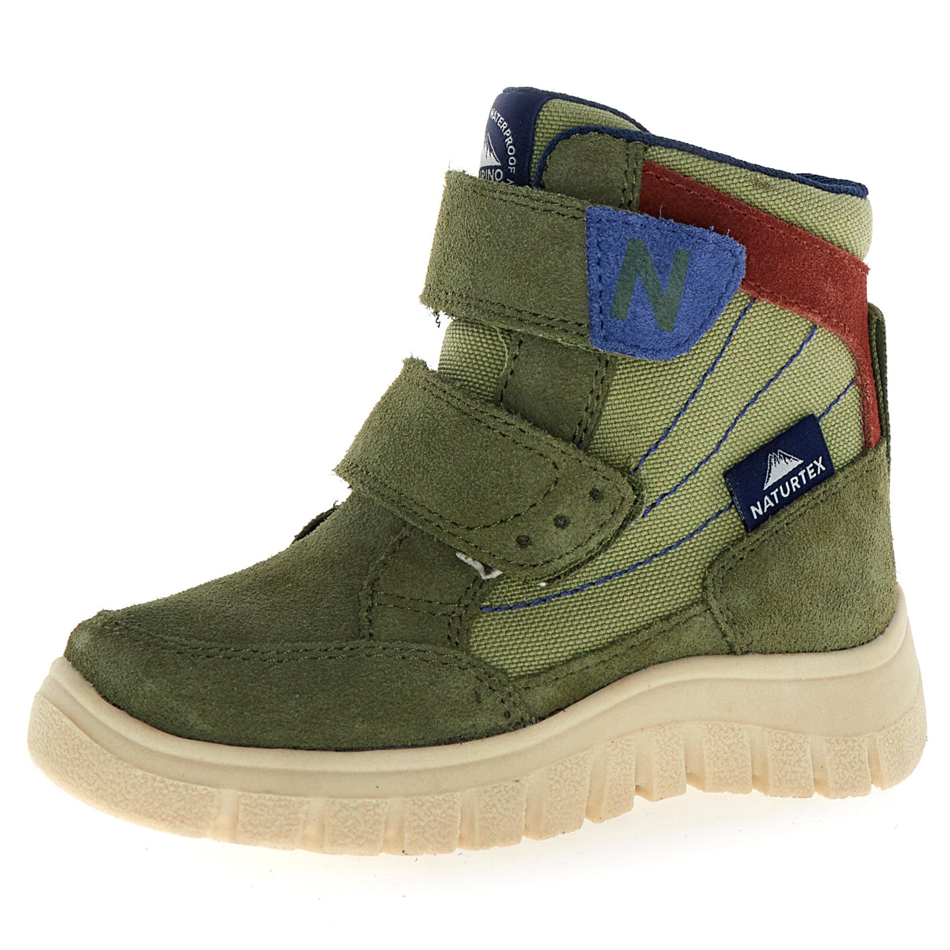 Lange Detailaufnahme des NATURINO NATURTEX RIVO Stiefels in oliv und bordeaux, zeigt die stabile Sohle und die hochwertige Verarbeitung