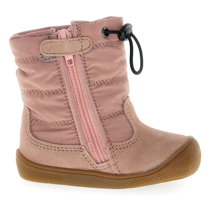 Detailaufnahme der weichen Innenpolsterung des rosa HOCHALPEN Barfußstiefels von NATURINO NATURTEX