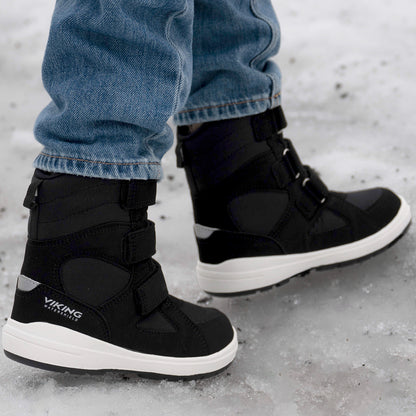VIKING TEX Fun Warm WP 3V Stiefel in schwarzer Farbe, ideal für winterliche Outdoor-Aktivitäten