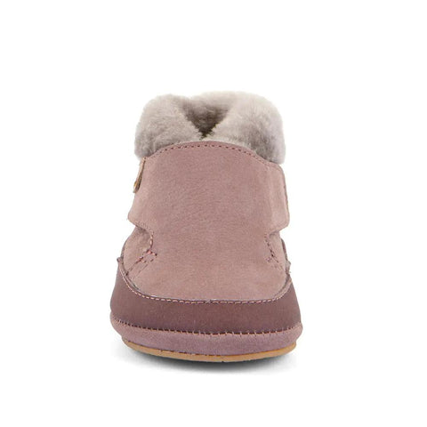 Rückansicht der FRODDO Schuhe Modell G1160004-5 altrosa; rosa Obermaterial mit flauschigem Innenfell sichtbar.