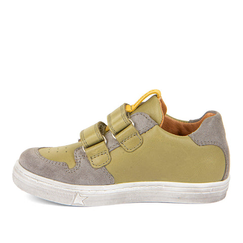 Olive green FRODDO Halbschuh G2130315-7 with star design, perfect for kids