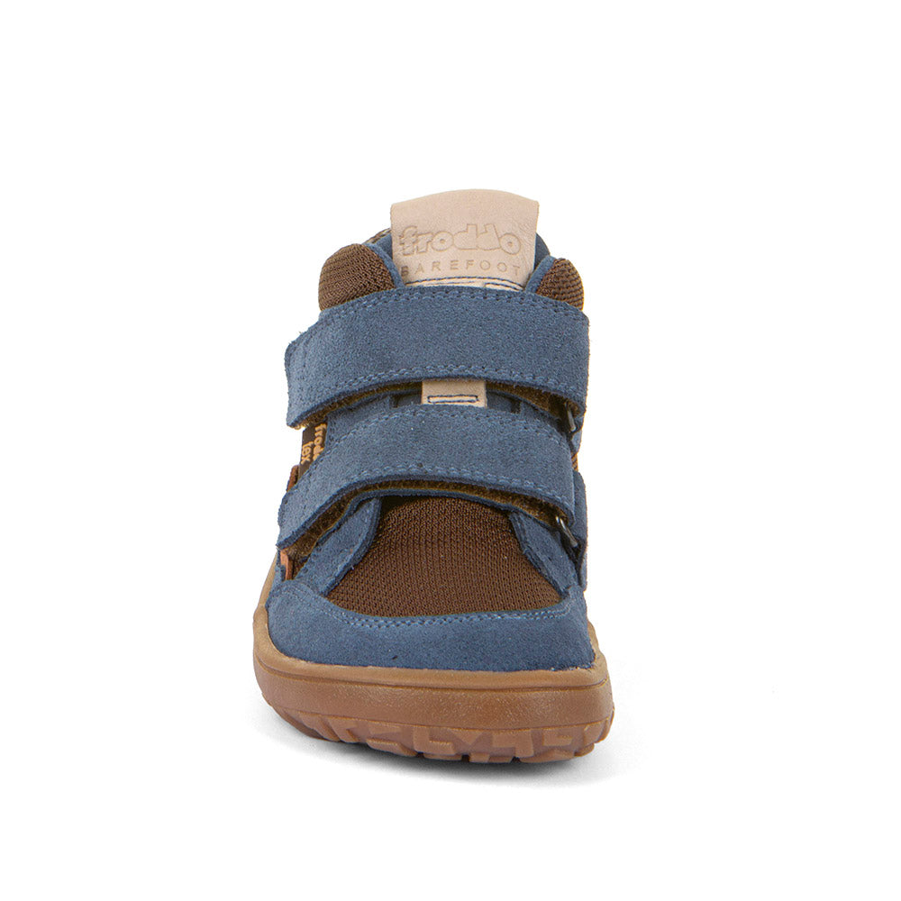 Weite Passform und flexible Sohle für natürlichen Gehkomfort bei Kindern