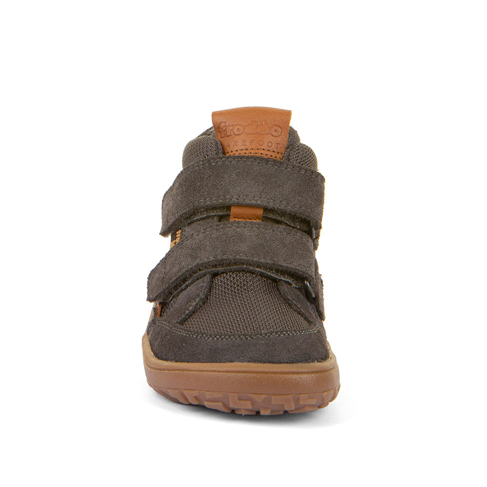 Seitenansicht des FRODDO TEX Barfuß Knöchelschuh G3110266-5 in dunkelgrau und cognac, betont die flexible Knöchelpartie