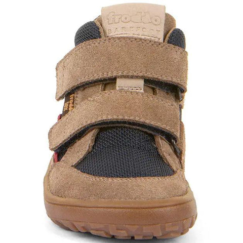 Vorderansicht des FRODDO Barfuß-Knöchelschuh Modell G3110266-6 in sand/beige mit navy Mesh-Oberteil und brauner Sohle.