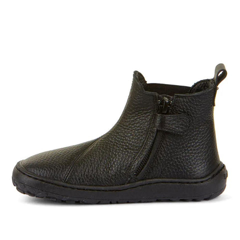 Seitenansicht eines schwarzen FRODDO TEX Stiefels G3160245-4 aus Leder mit seitlichem Reißverschluss