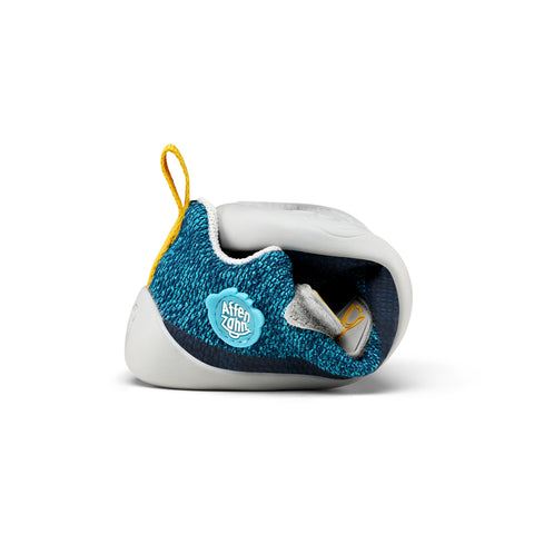 AFFENZAHN Barfuß Halbschuh KNIT HAPPY PINGUIN in blue, light grey, and yellow