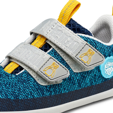 AFFENZAHN Barfuß Halbschuh KNIT HAPPY PINGUIN in blue, light grey, and yellow