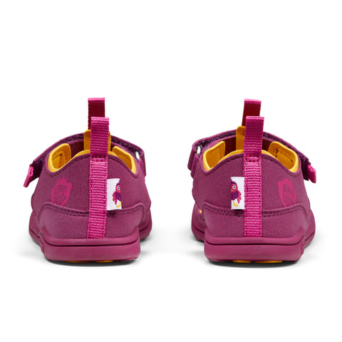 Kinderfreundliche und umweltbewusste Barfuß Sandale für den Sommer