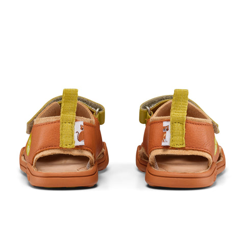 AFFENZAHN Barfuß Sandale LEATHER AIRY KATZE - zimt / kiwi - Comfortable and stylish leather sandal for kids with cat design