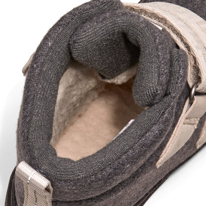 Bequemer und warmer AFFENZAHN TEX Stiefel mit Wolle und Nashorn-Optik in den Farbtönen anthrazit und beige