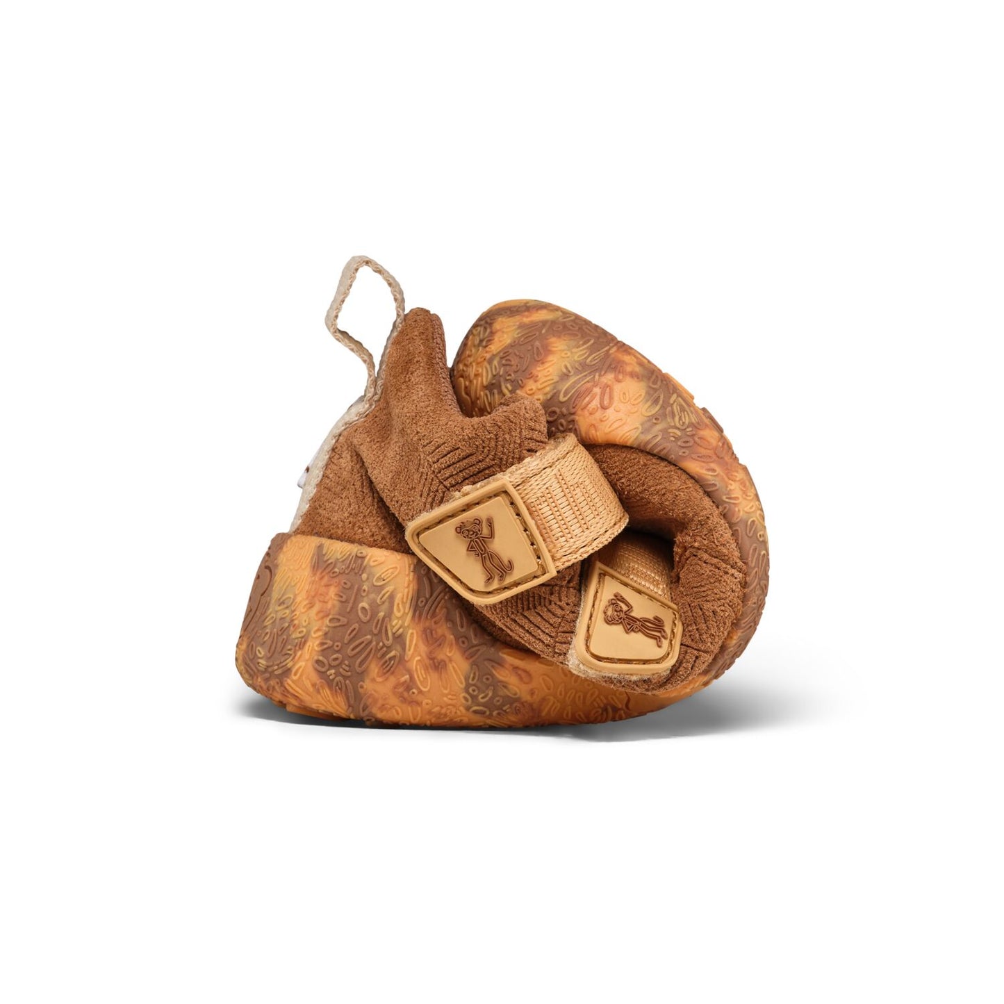 Nahaufnahme der feinen Nähte und der hochwertigen Verarbeitung des braunen Leder-Knöchelschuhs