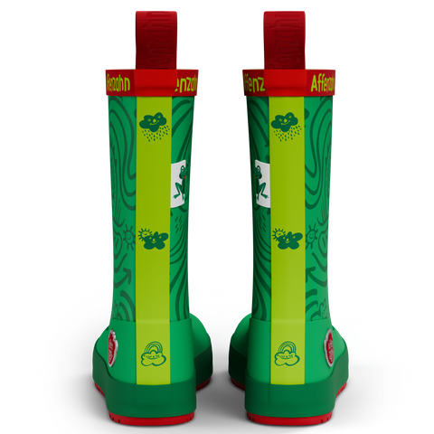 Rückansicht von zwei AFFENZAHN Gummistiefeln Modell Vegan Plashy FROSCH, grün/rot; rote Laschen, grüne Streifen, Sohlen.