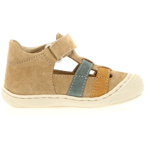  Hochwertige Materialien und handwerkliche Verarbeitung für langlebige Qualität 