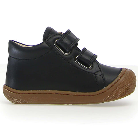 Black NATURINO COCOON half shoe with comfortable design and durable construction