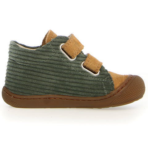 Naturino Halbschuh Cocoon in a soothing salbei and curry color combination with durable cord material for children's comfort and style