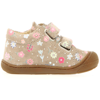 Beige Naturino Halbschuh Cocoon with Streublümchen pattern, ideal for everyday wear