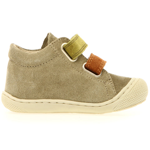 Hochwertiger Kinderschuh in frischen Frühlingsfarben