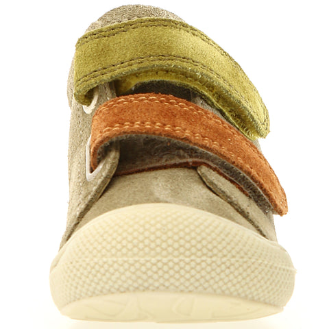 Leichter und flexibler Kinderschuh aus hochwertigen Materialien