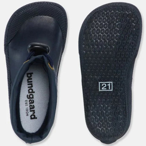  Stylish and durable navy blue rubber boots for barefoot walking 