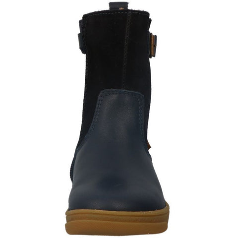 Child wearing LURCHI TEX Barfuß Stiefel MENCIA 63L4013005 - navy barefoot boots while playing outdoors