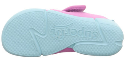 Hochwertiger SUPERFIT Hausschuh VENTI 6700-85 in rosa mit einem magischen Einhorn-Motiv, bietet Komfort und Schutz