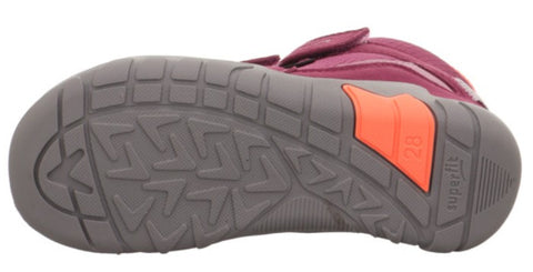 Komplette Ansicht des SUPERFIT GORE-TEX TRACE 6042-50 Barfußschuhs in Beerefarbe, ideal für natürliche Fußbewegung und Wetterbeständigkeit