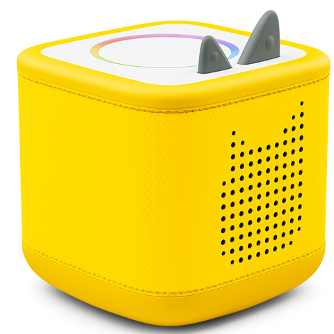 Vorderansicht einer gelben TONIES Toniebox 2 Starterset – Pikachu, mit grauen Ohren und seitlicher Lochung.