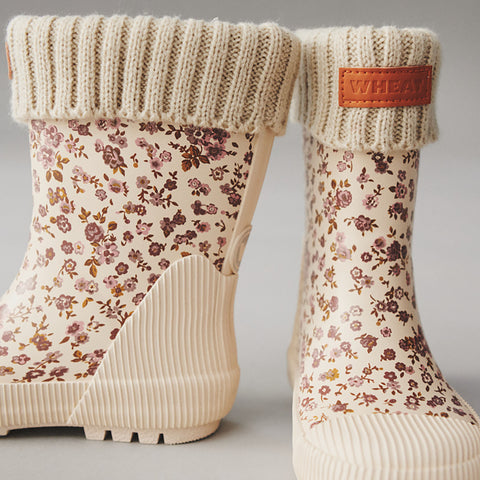 Lange Sicht auf die WHEAT WADERS mit Blumendekor, geeignet für Landwirtschaft und Regenwetter