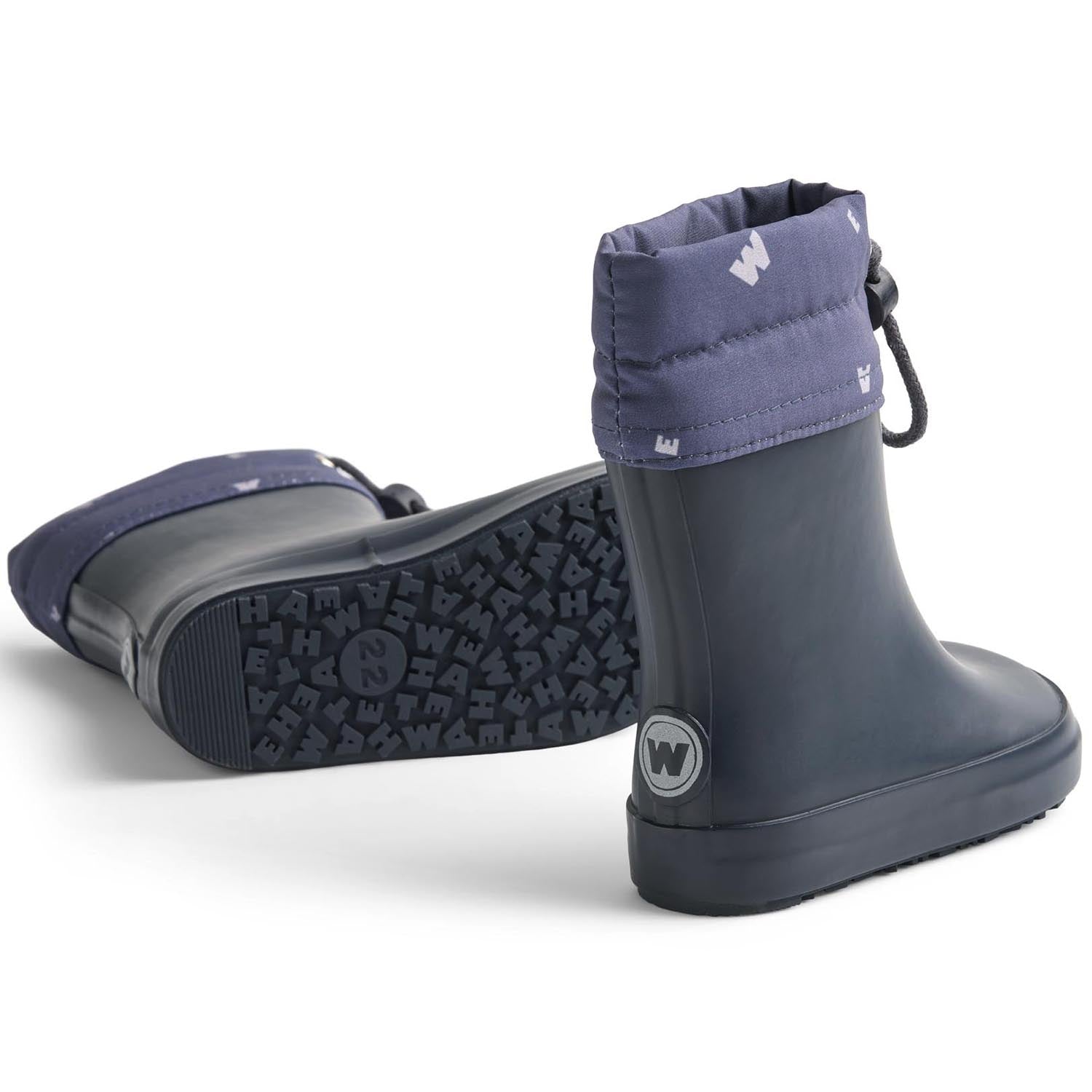 Nahaufnahme des wetterfesten Wheat Gummistiefels mit bequemer Passform und robustem Design