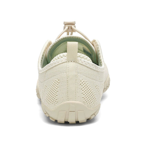 Rückansicht eines SAGUARO Barfußschuh SMART in créme/beige; Knit-Obermaterial, Zuglasche, grobe Sohle