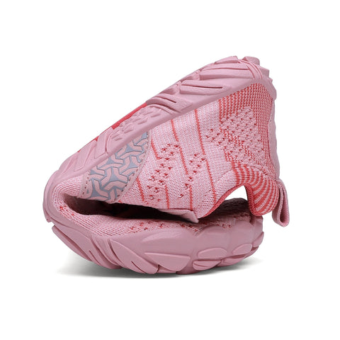 Seitenansicht des SAGUARO Barfußschuh FREE I in Rosa; pinkes Obermaterial, flexible Sohle.