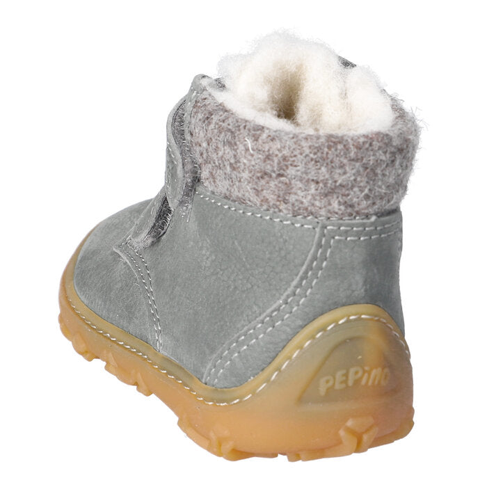  Strapazierfähige Sohle für sicheren Halt und Schutz 