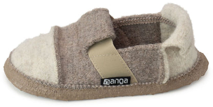 Nahaufnahme des beige/beigen NANGA Hausschuhs 31-0010-83 mit strapazierfähigem Material