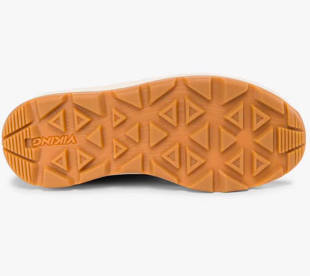 Hochwertige VIKING GORE-TEX Stiefel ESPO WARM, ideal für winterliche Spaziergänge und Outdoor-Einsätze