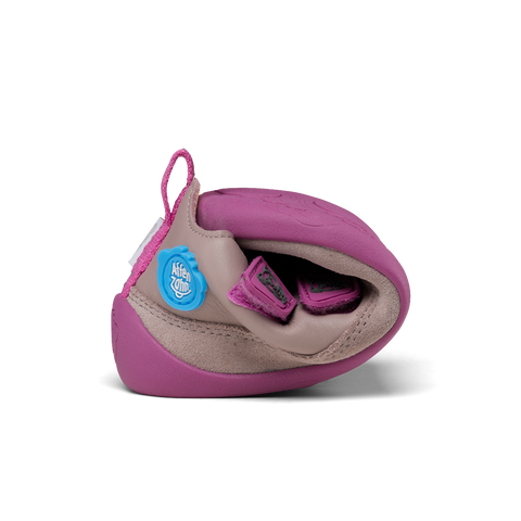 Adorable AFFENZAHN Barfuß Halbschuh in taupe and violet featuring a cute koala design