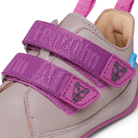 Adorable taupe and violet AFFENZAHN Barfuß Halbschuh BUDDY KOALA featuring a cute koala design