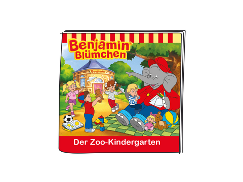  Spielzeugfigur von Benjamin Blümchen beim Spielen im Zoo-Kindergarten 