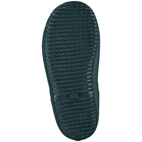  A person wearing the VIKING Gummistiefel INDIE ALV THERMO WOOL while hiking in the snow