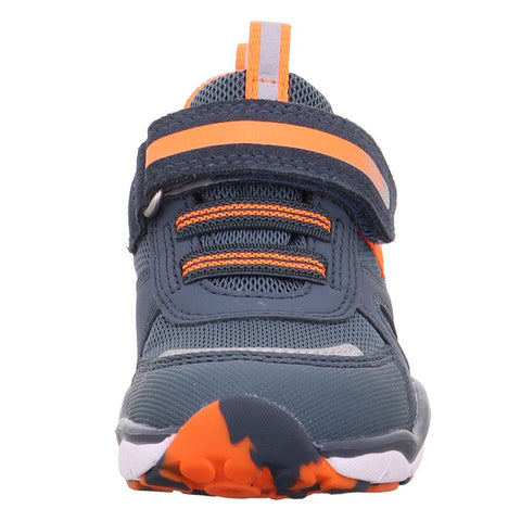 A close-up image of the SUPERFIT GORE-TEX Halbschuh SPORT5 237-80 in petrol and neon orange, showcasing its durable material and vibrant color combination for outdoor sports activities