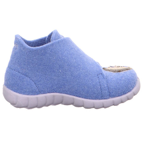  Children's indoor footwear with cozy and cute elements 