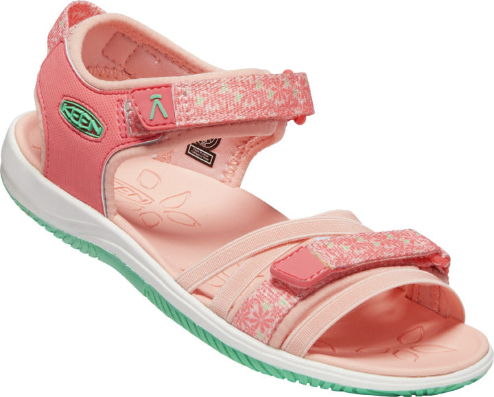 KEEN Sandale VERANO in vibrant coral color, perfect for summer outings and beach vacations, with durable and comfortable design for all-day wear