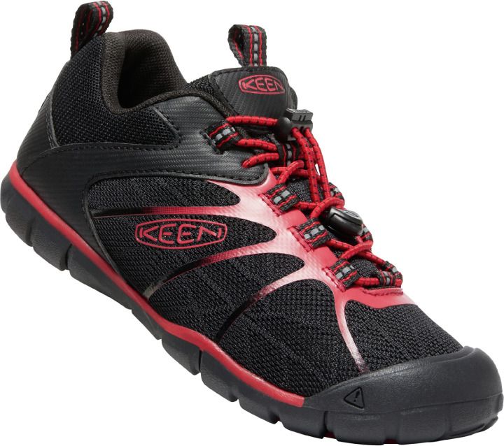 Black and red KEEN Halbschuh CHANDLER 2 CNX with a comfortable and durable design for outdoor activities