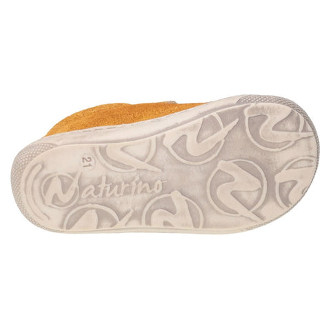 Comfortable and stylish Naturino Halbschuh Cocoon in curry color