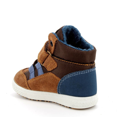 High-quality PRIMIGI GORE-TEX Knöchelschuh BARTH 28571-11 featuring waterproof and breathable technology, perfect for active kids