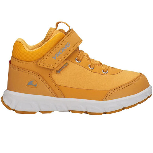 High-quality VIKING GORE-TEX Knöchelschuh SPECTRUM MID REFLECTIV GTX in curry color, featuring reflective details for added visibility in low light conditions