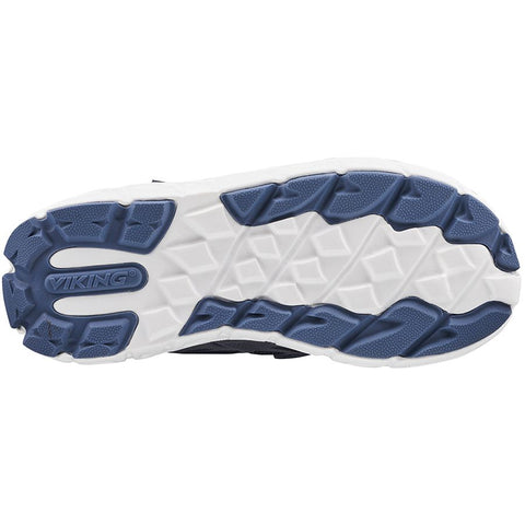  Sturdy and reliable hiking shoe with Gore-Tex technology