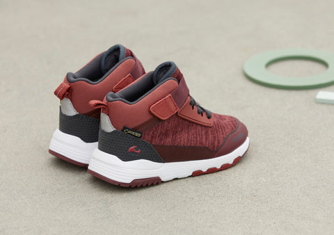 Comfortable and stylish weinrot Knöchelschuh for all-weather use