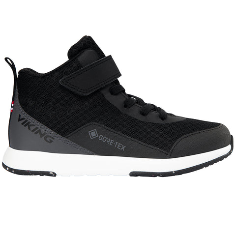 VIKING GORE-TEX Knöchelschuh SPURT MID REFLECTIV GTX 1V - schwarz is a waterproof, reflective black ankle shoe